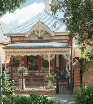  Adelaide  s 1880 s Renovation  House  Hunting