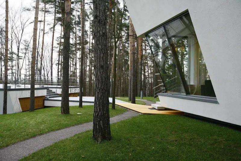 Gorki House by Atrium Architects