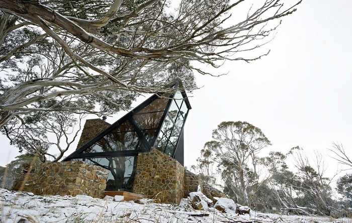 Under the Moonlight House